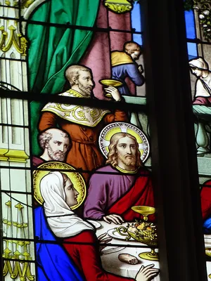 Vitrail Baie 9 : Les Noces de Cana dans l'Église de La Bouille
