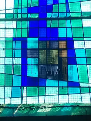 Vitrail Baie 12 : L'ivraie dans l'Église Notre-Dame à Campneuseville