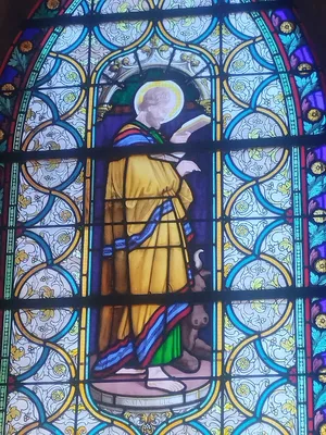 Vitrail Baie 3 : Saint-Luc dans l'Église Saint-Jean-Baptiste d'Harcanville