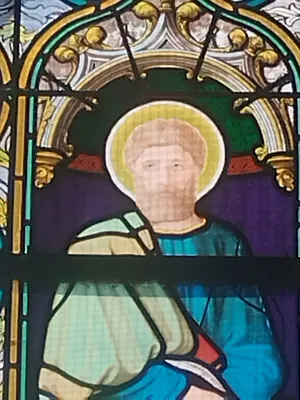 Vitrail Baie 4 : Saint-Marc dans l'Église Saint-Jean-Baptiste d'Harcanville