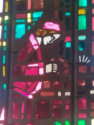 Vitrail Baie 11 : St-Joseph dans l'Église Saint-Pierre à Déville-lès-Rouen