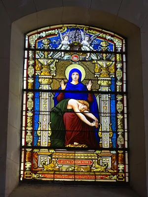 Baie 6 : Vierge Consolatrice