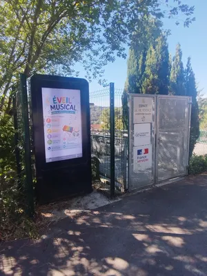 Centre France services Josephine Baker à Notre-Dame-de-Bondeville