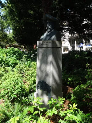 Statue Robert de la Villehervé au Havre