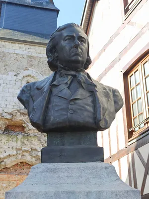 Monument à Noël-Honoré Fauvel à Pavilly