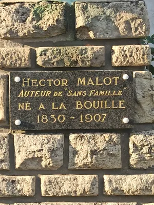 Statue Hector Malot à La Bouille