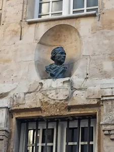 Buste de Jacques-Guillaume Thouret à Rouen