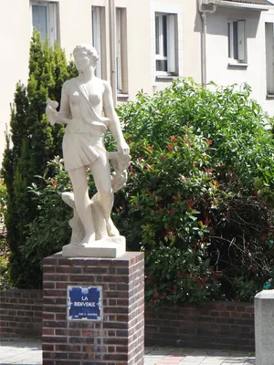 Statue de la Bienvenue à Barentin
