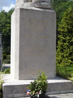 Statue de Lucien Bunel à Barentin