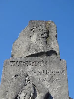 Monument au Baron d'Haussez à Neufchâtel-en-Bray