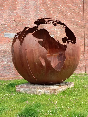 Globe terrestre à Neufchâtel-en-Bray