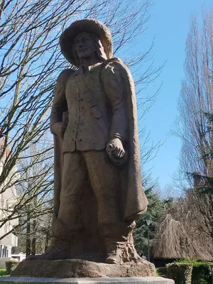 Statue de d'Artagnan à Barentin