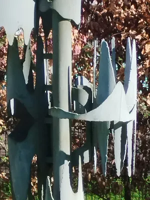 Statue Ondes platoniques à Barentin