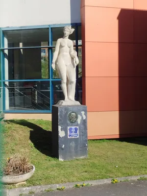 Statue Muse de Thomas Corneille à Barentin