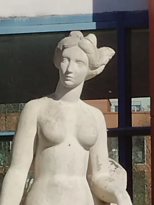 Statue Muse de Thomas Corneille à Barentin