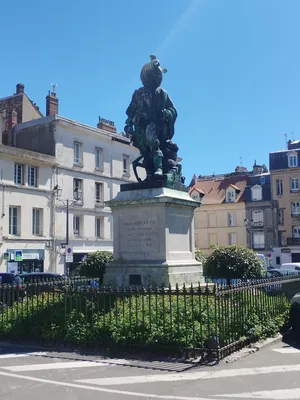 Statue d'Abraham Duquesne à Dieppe
