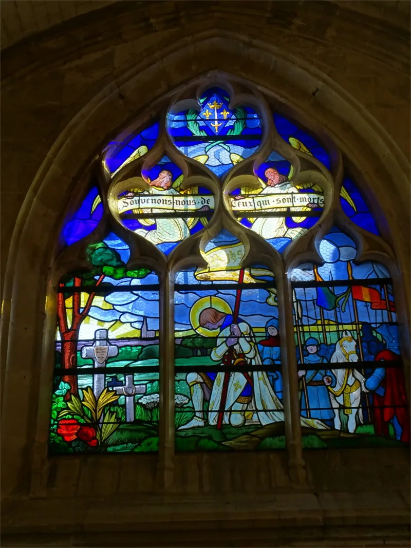 Vitraux commémoratifs dans l'Église Notre-Dame-de-l'Assomption d'Arques-la-Bataille