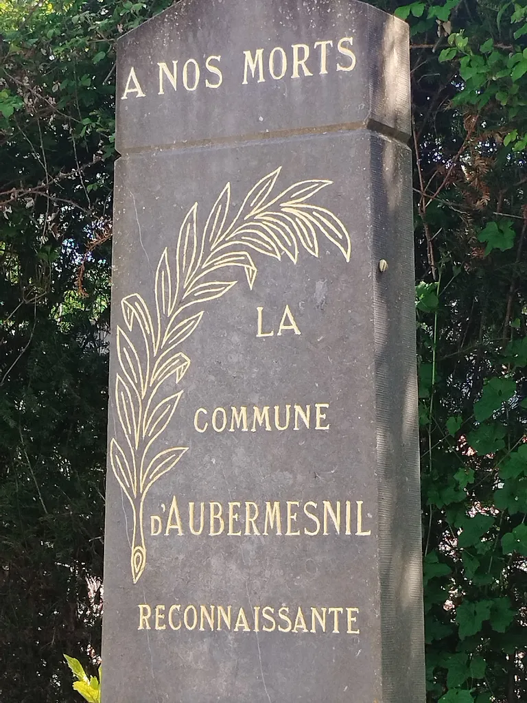Monument aux Morts de Aubermesnil-aux-Érables