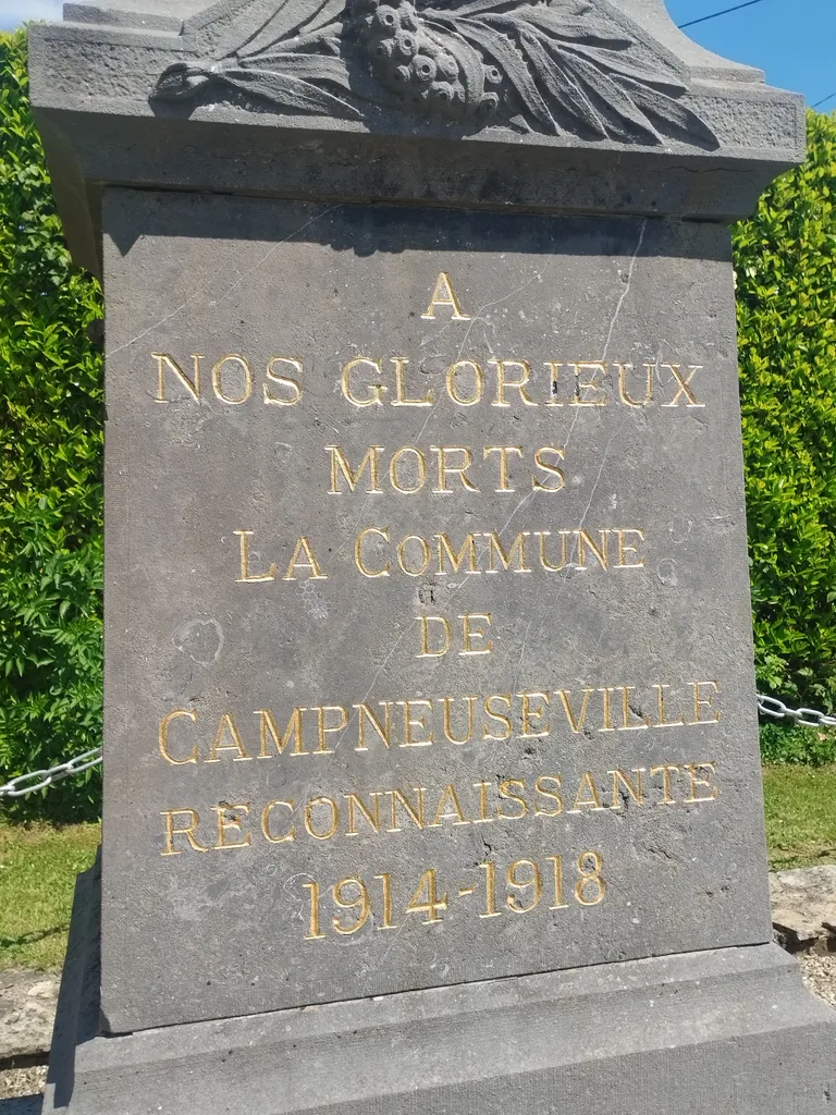 Monument aux Morts de Campneuseville