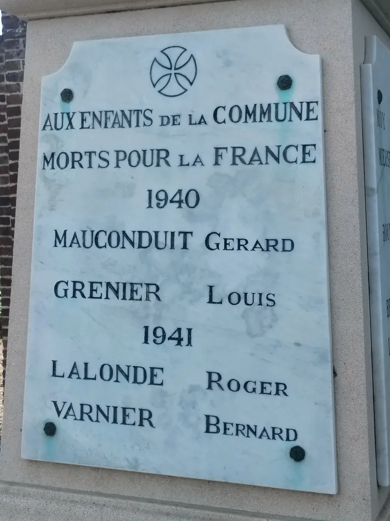 Monument aux Morts d'Envronville