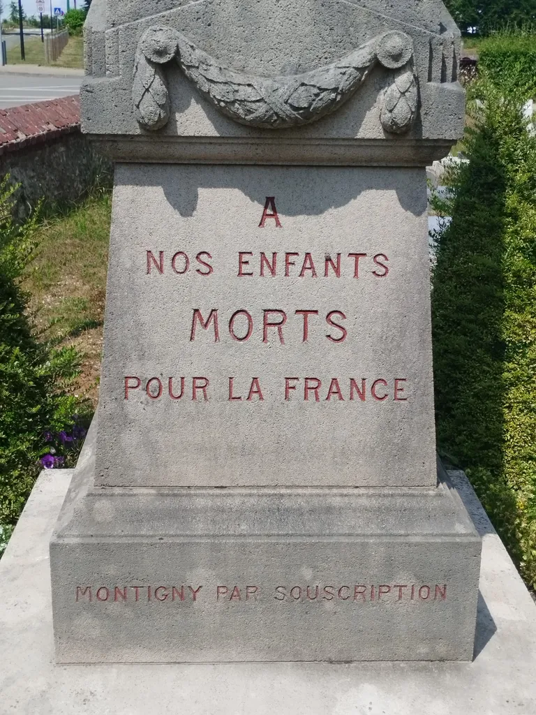 Monument aux Morts de Montigny