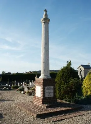 Monument aux morts de Mesnières-en-Bray