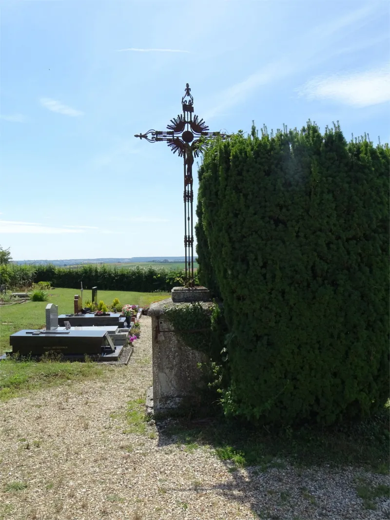 Calvaire du cimetière de Doudeauville