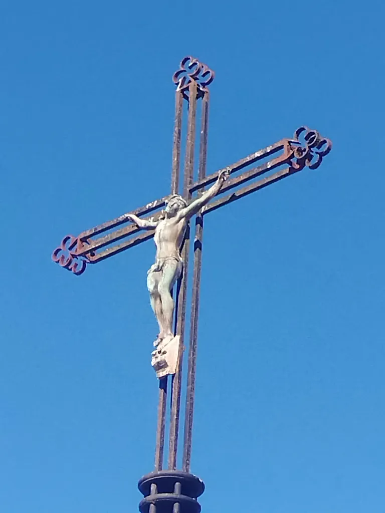 Croix du cimetière de Neufchâtel-en-Bray