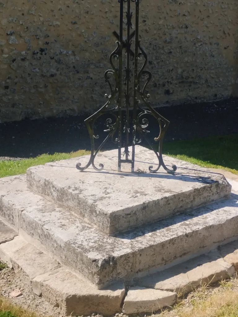 Croix du cimetière de Vatierville