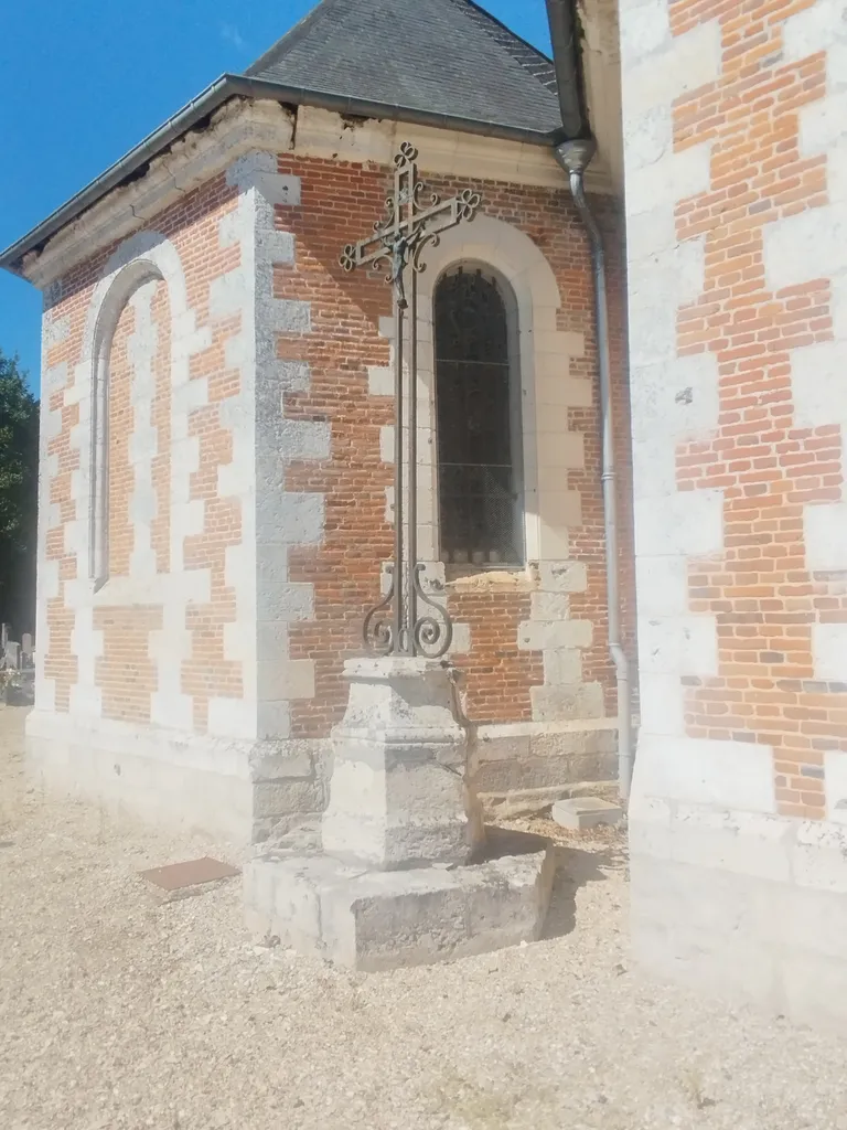 Croix du chevet de l'Église de Motteville