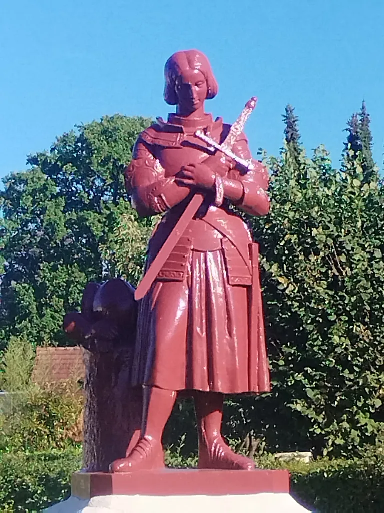 Statue de Sainte-Jeanne-d'Arc à Eslettes