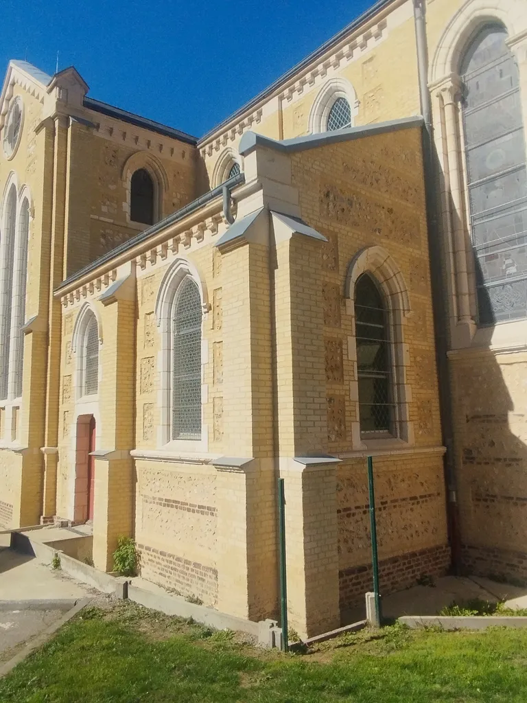 Église Saint-Laurent à Saint-Laurent-de-Brèvedent