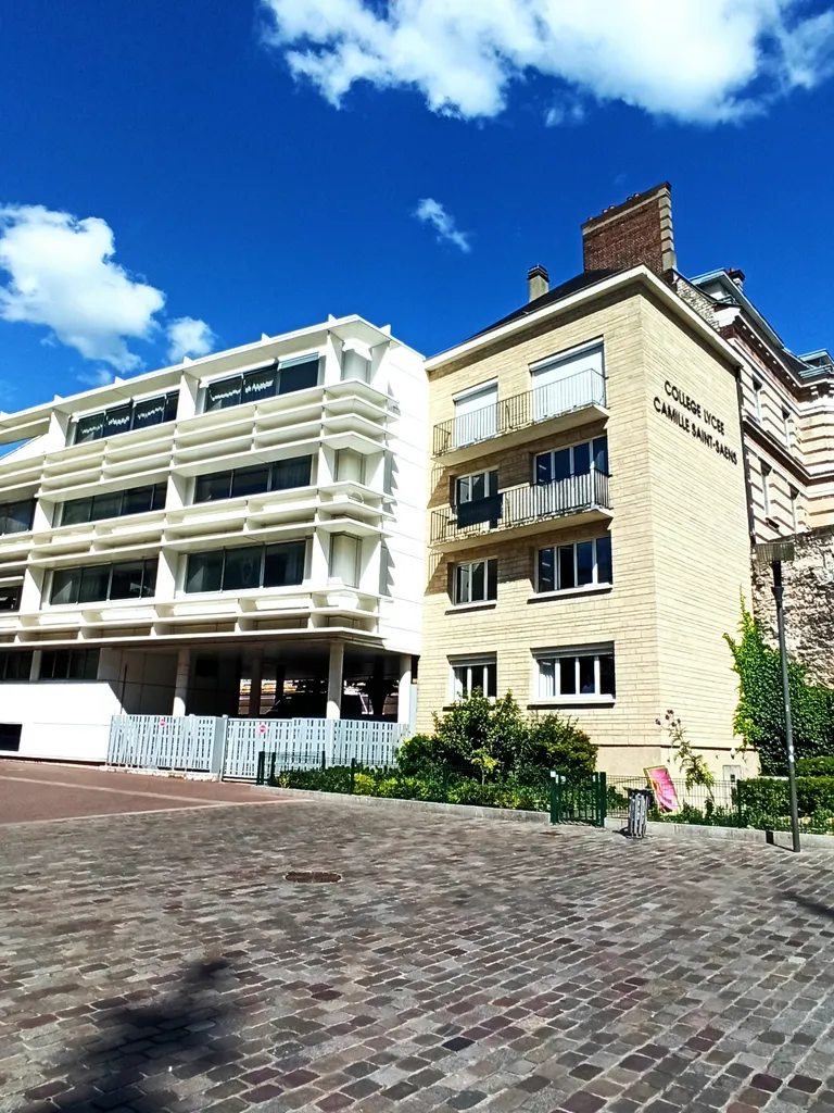 Collège et Lycée Camille Saint-Saëns à Rouen
