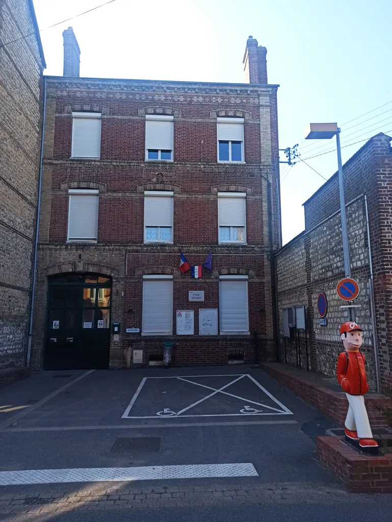 École élémentaire Madame de Sévigné à Caudebec-lès-Elbeuf