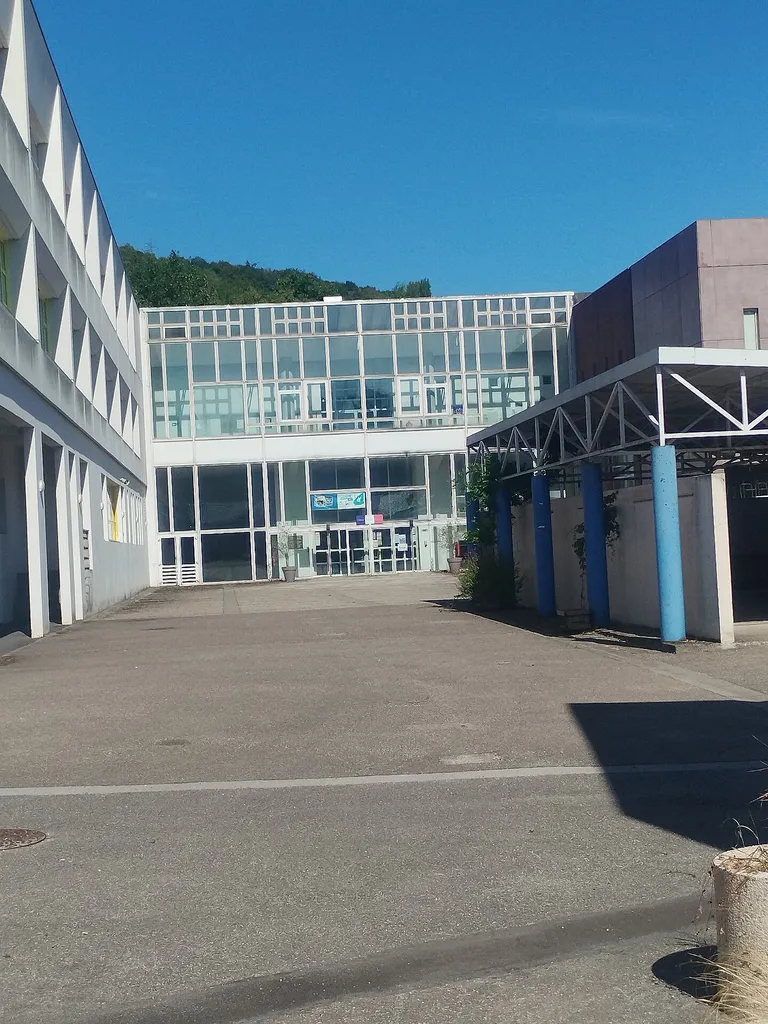 Lycée général et technologique de la Vallée du Cailly à Déville-lès-Rouen