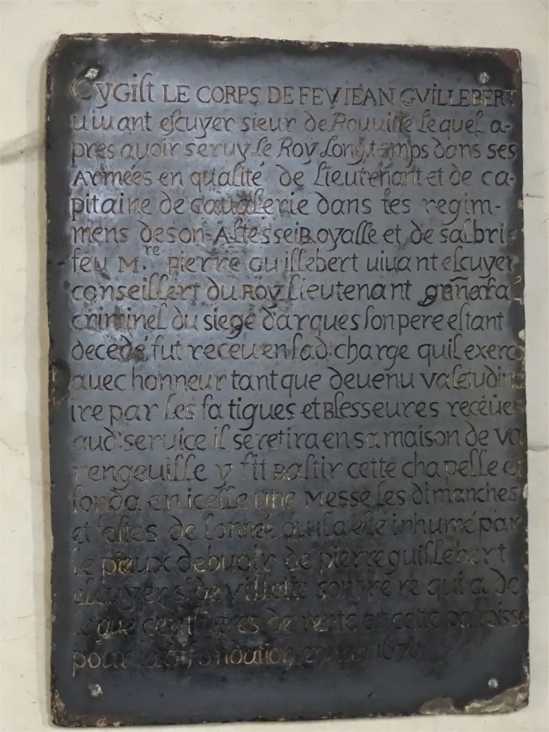 Dalle funéraire de Jean Guillebert dans l'église Saint-Valery de Varengeville-sur-Mer