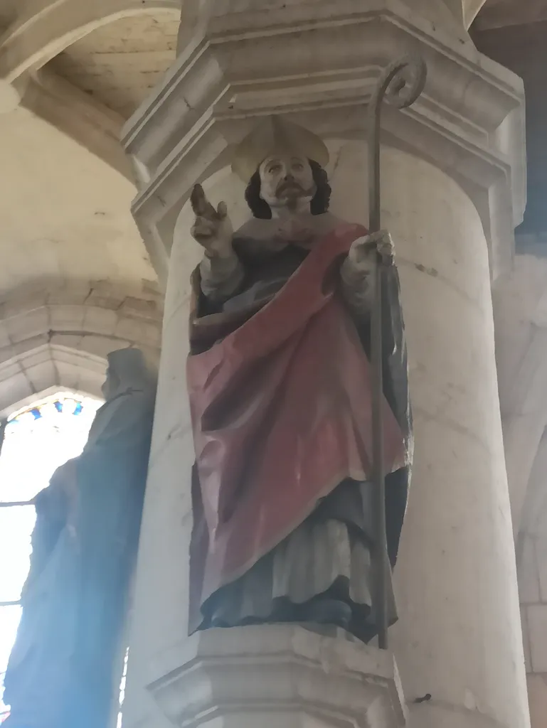 Saint-Eucher évêque d'Orléans dans l'Église Saint-Valentin de Jumièges