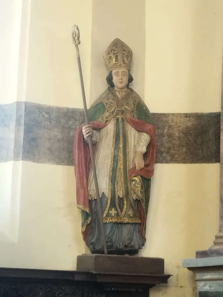 Statue de Saint-Germain dans l'Église Saint-Germain à Saint-Germain-sur-Eaulne