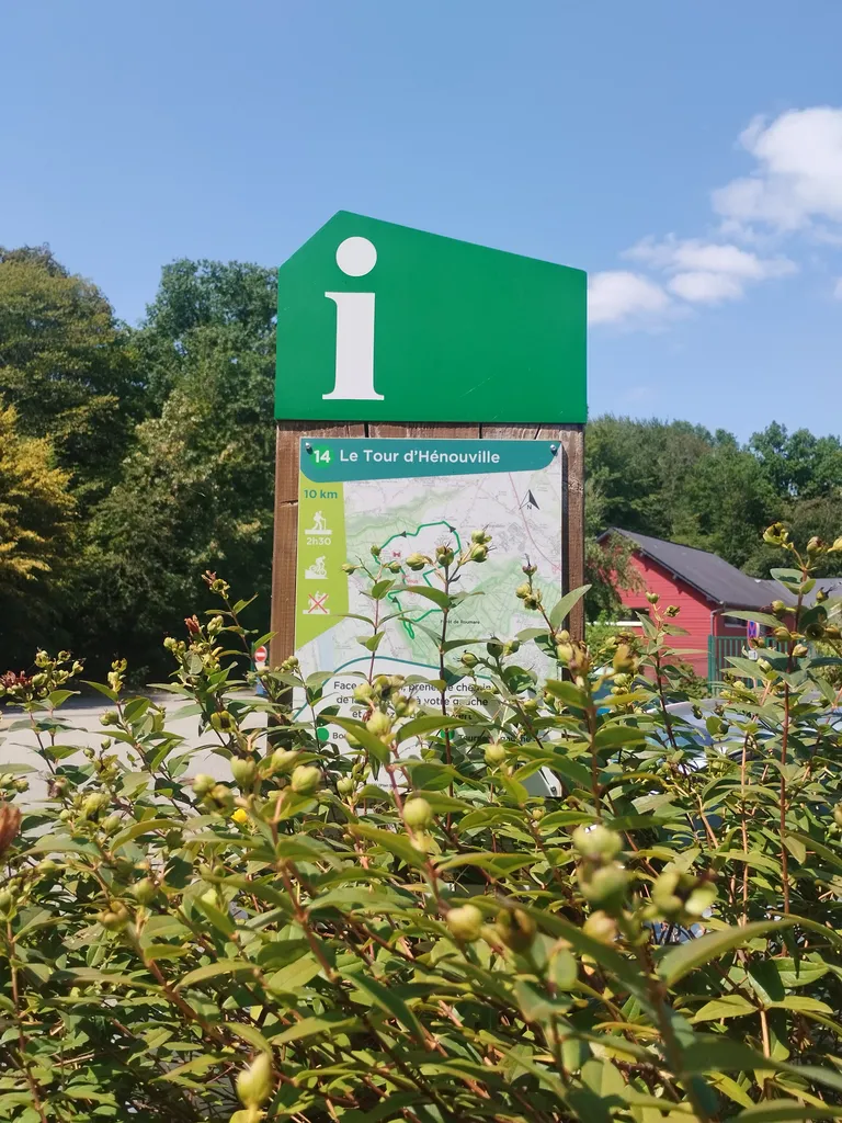 Randonnées en Seine-Maritime : N° 14 Le Tour d'Hénouville à Hénouville