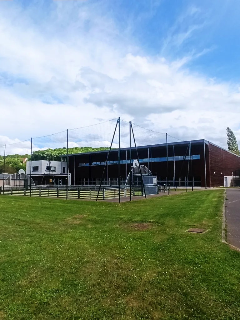 Courts de tennis couvert de Yainville