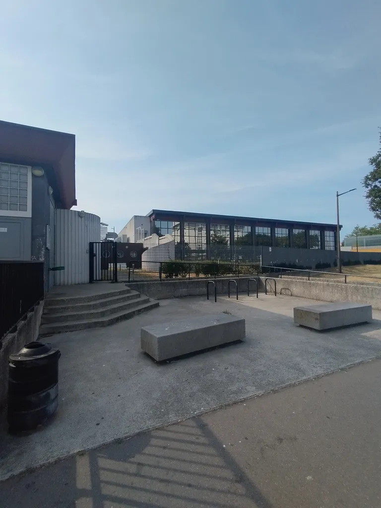 Piscine de La Mare Rouge au Havre