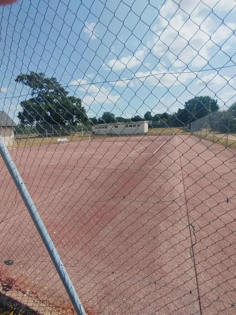 Court de Tennis extérieur à Saint-Pierre-de-Manneville