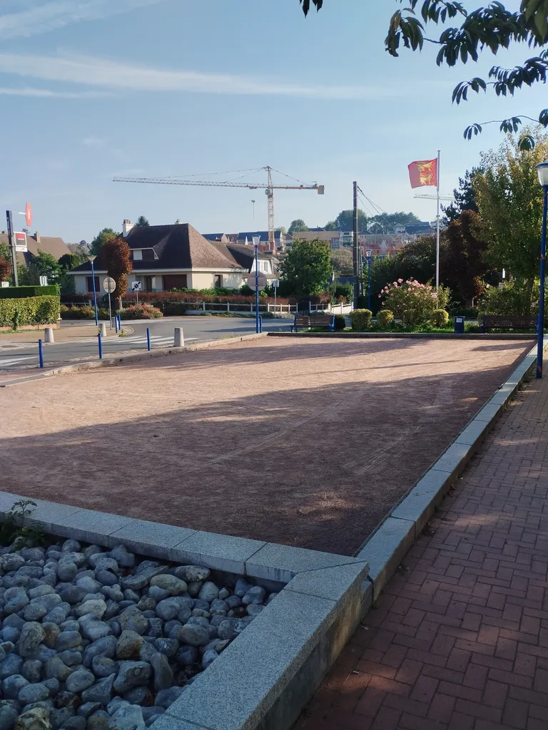 Terrain de Pétanque à Fontaine-la-Mallet