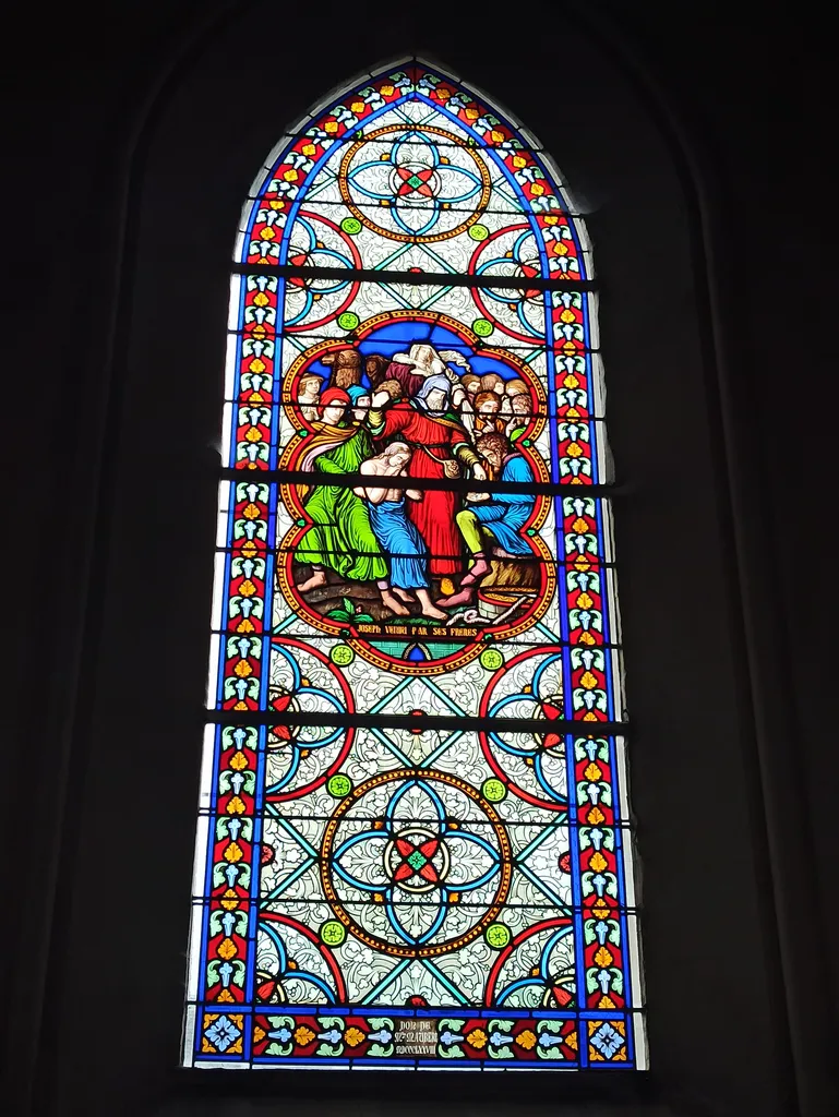 Vitrail Baie 13 : Joseph vendu par ses frères dans l'Église Saint-Éloi de Forges-les-Eaux