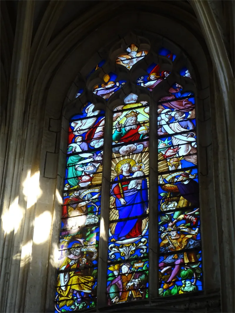 Vitrail Baie B dans l'église Notre-Dame-de-l'Assomption d'Arques-la-Bataille