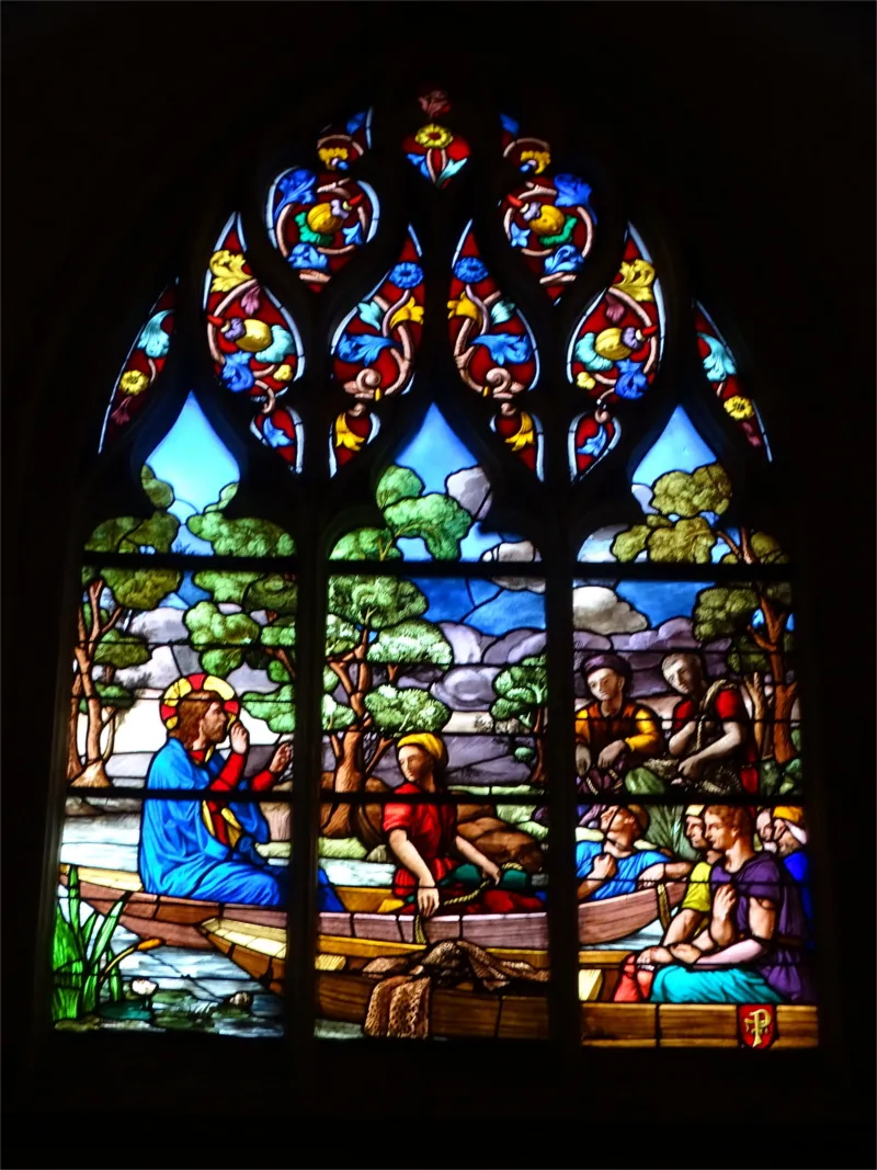 Vitrail Baie 14 : Jésus s’écarte de la foule dans l'Église Saint-Godard de Rouen
