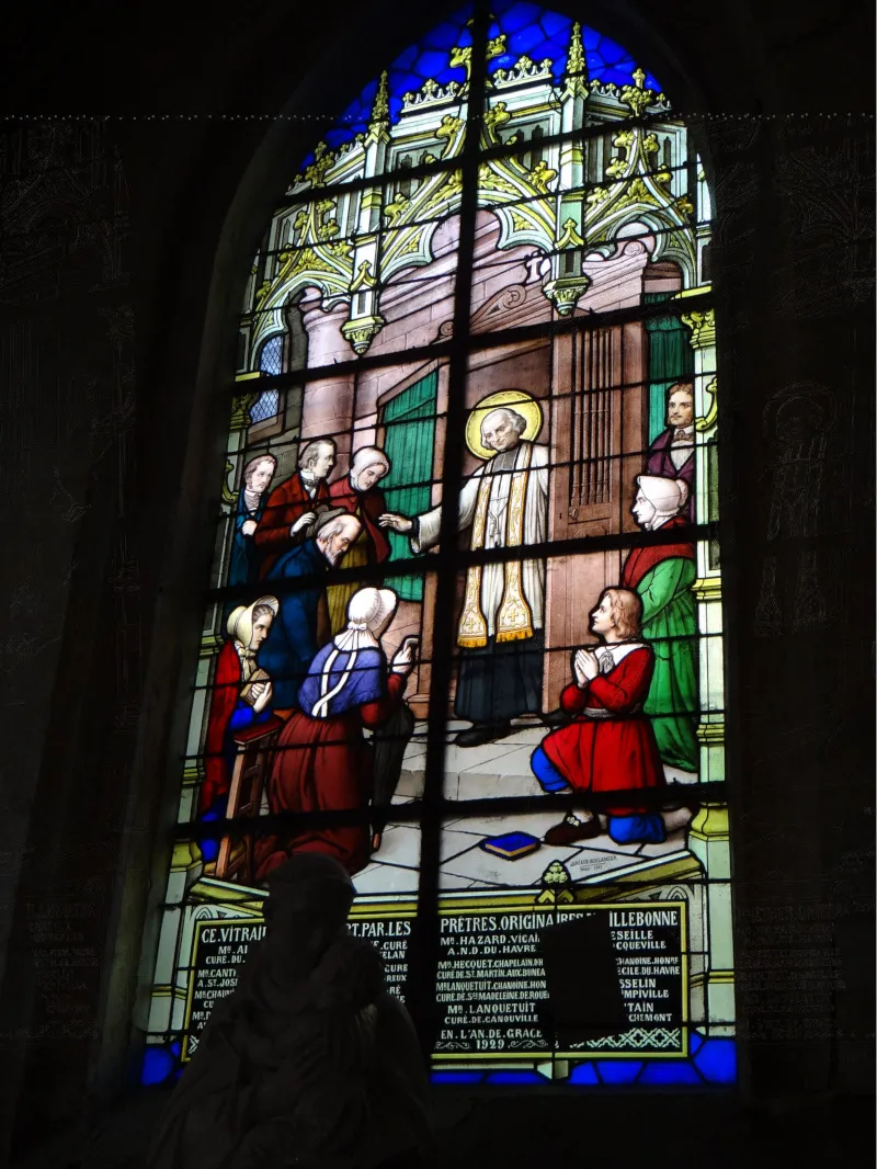 Vitrail Baie A : Le Saint Curé d'Ars au confessionnal dans l'Église Notre-Dame de Lillebonne