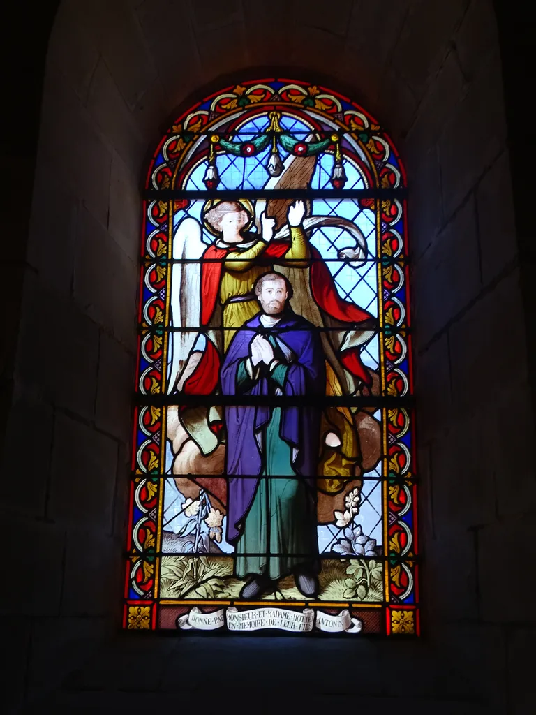 Vitrail Baie 17 : Antonin Mottet dans l'Église Notre-Dame d'Étretat