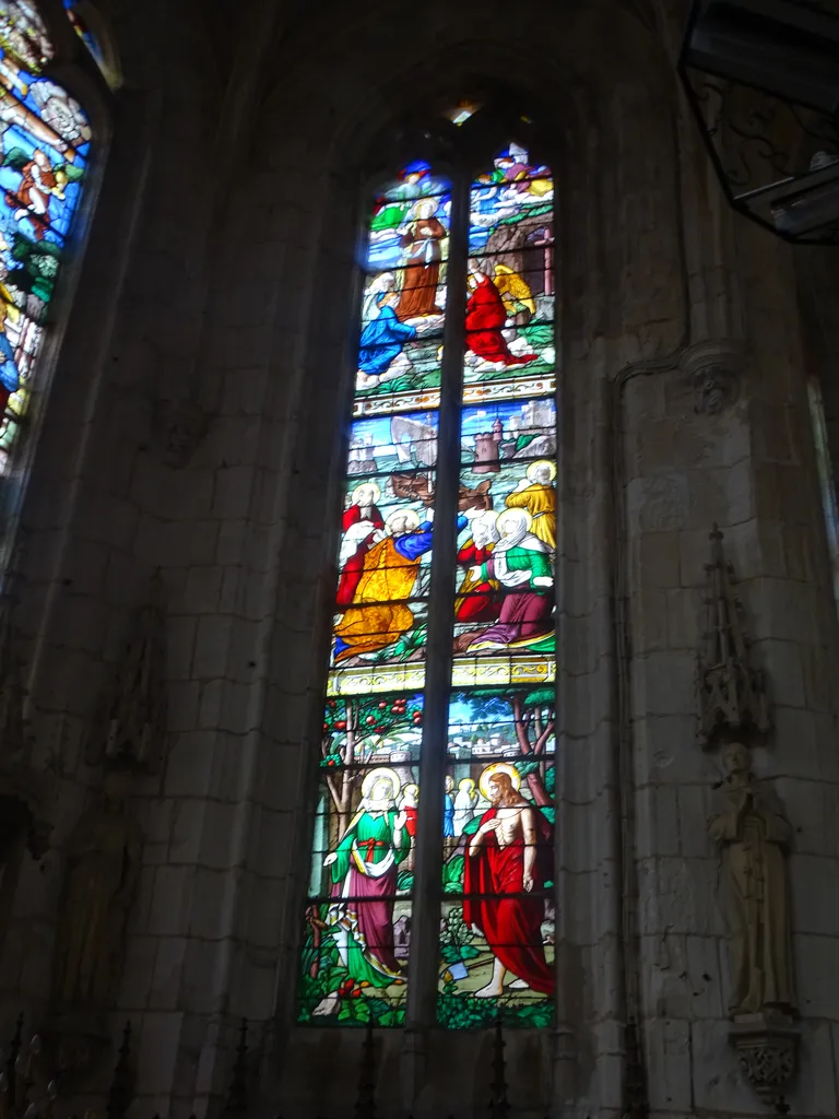 Vitrail Baie 2 : La Vie de Sainte-Madeleine (2nd partie) dans l'Église de La Bouille