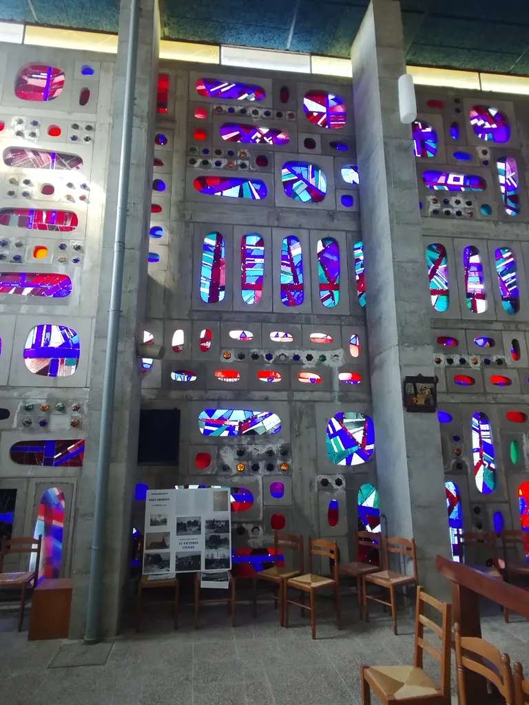 Vitrail Baie 2 dans l'Église Saint-Martin de Foucarmont